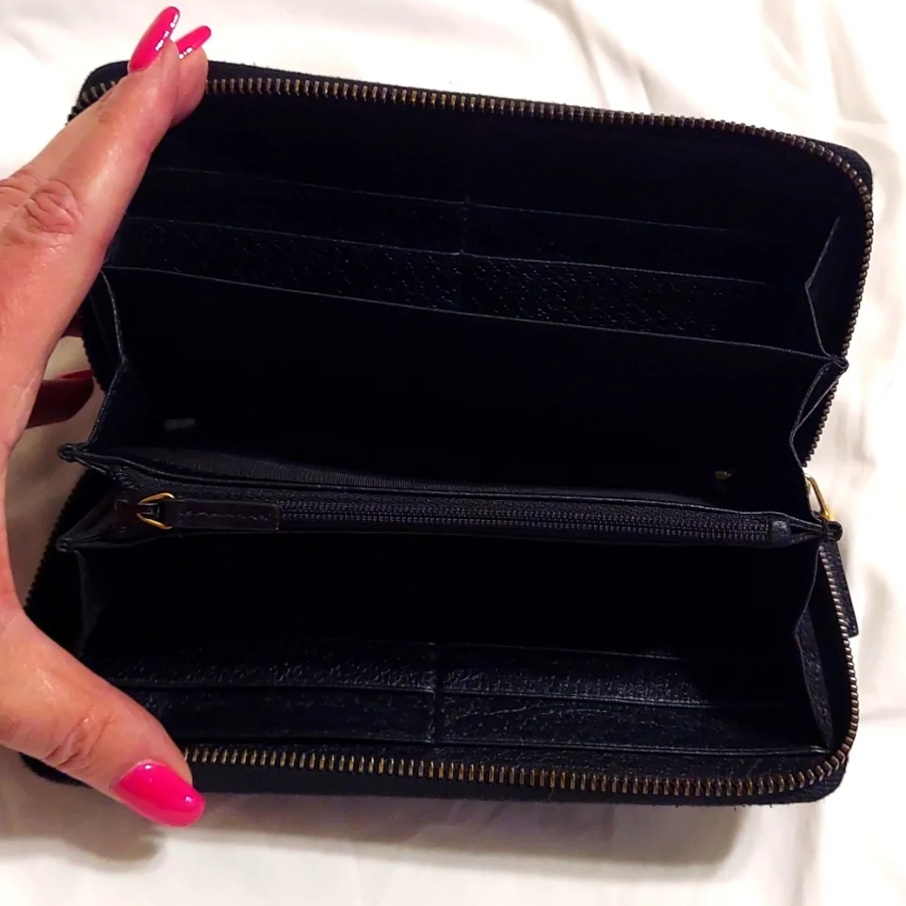 Gucci Marmont GG Zip Around Long Leather Zippy Wallet Black Gold - Picture 4 of 10